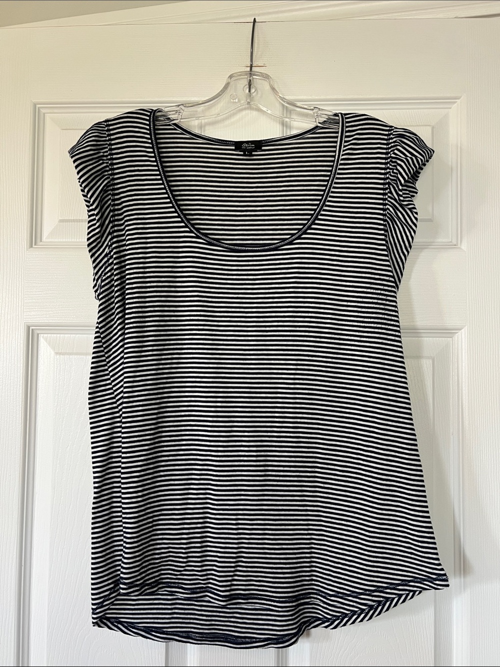 🌷6/$20🌷 Storm Navy  & White Striped Scoop Neck Tee